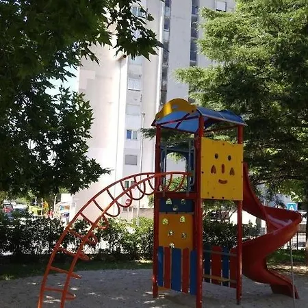 Apartmani Bilic Dugi Rat Exterior foto
